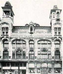 14-La Fesestpaleis Vooruit di Gand