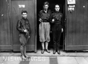 immagini di membri dei National fascisti, altro principale partito fascista britannico negli anni Venti.